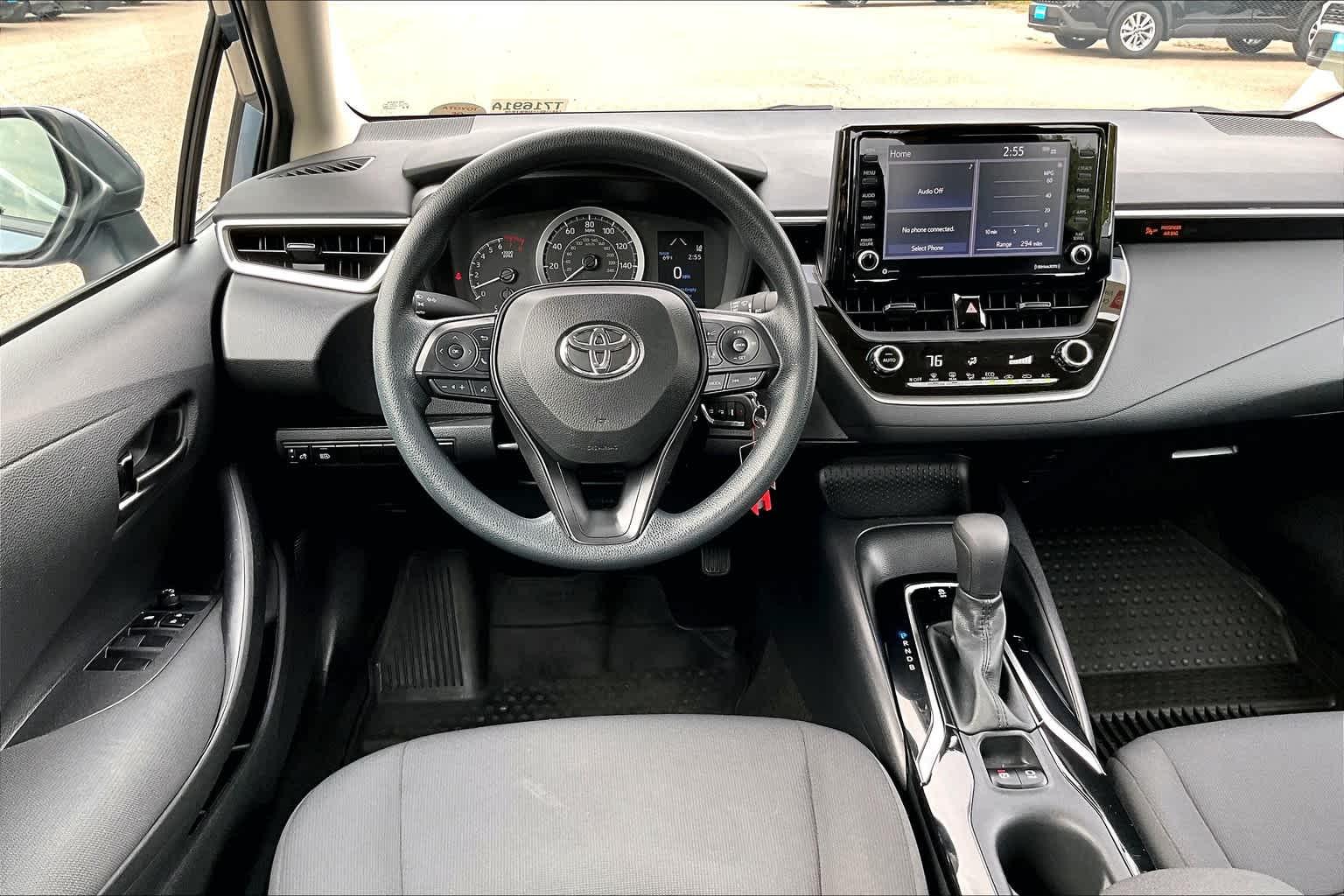 2022 Toyota Corolla LE - Photo 17