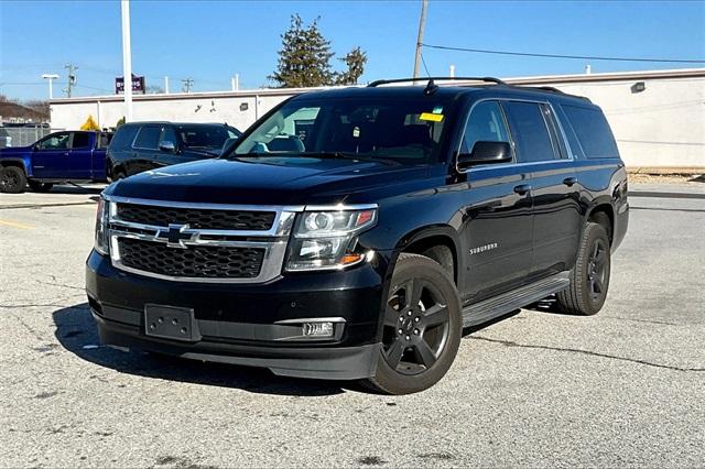 2018 Chevrolet Suburban LT - Photo 2