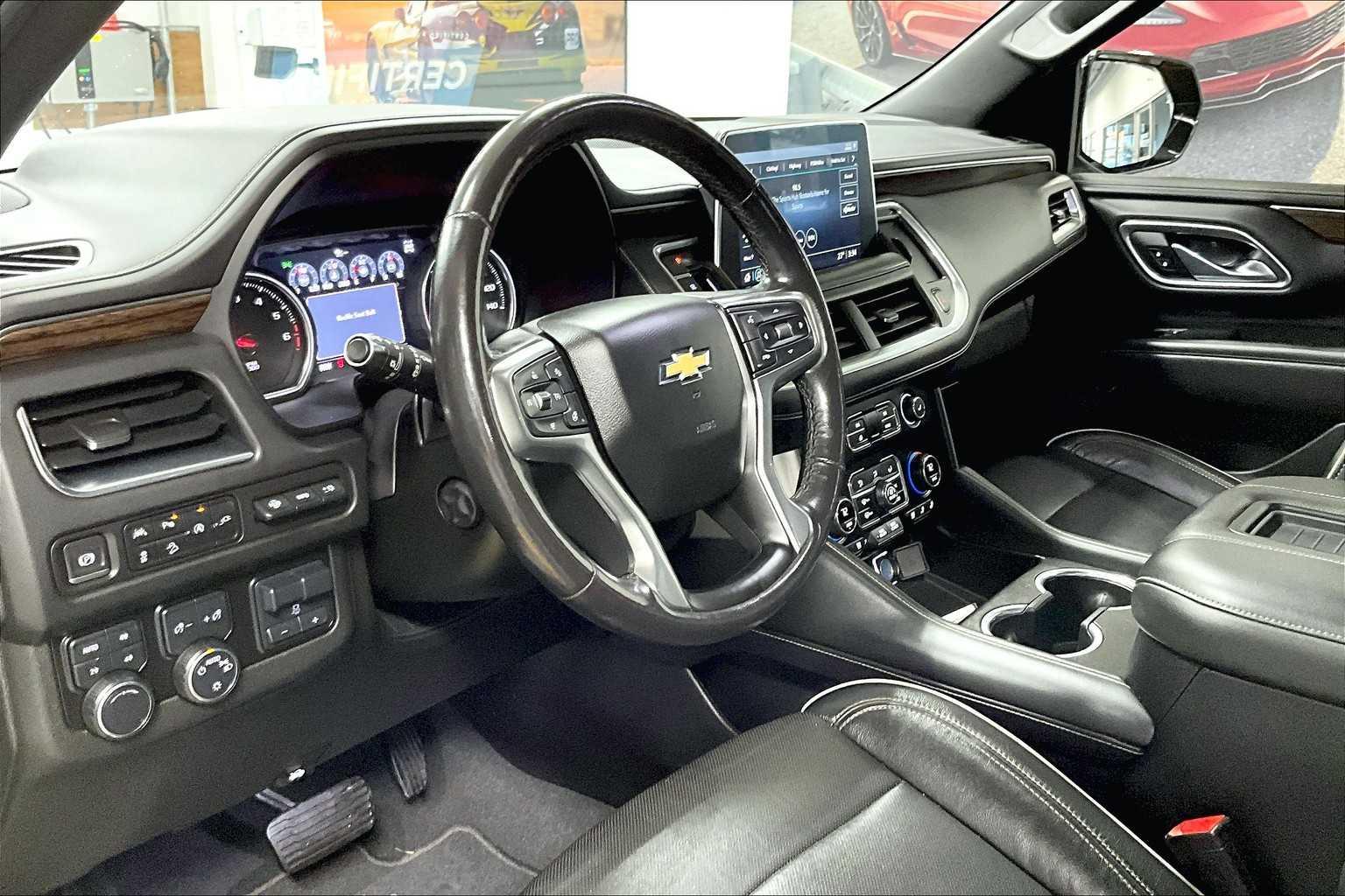 2021 Chevrolet Suburban Premier - Photo 8