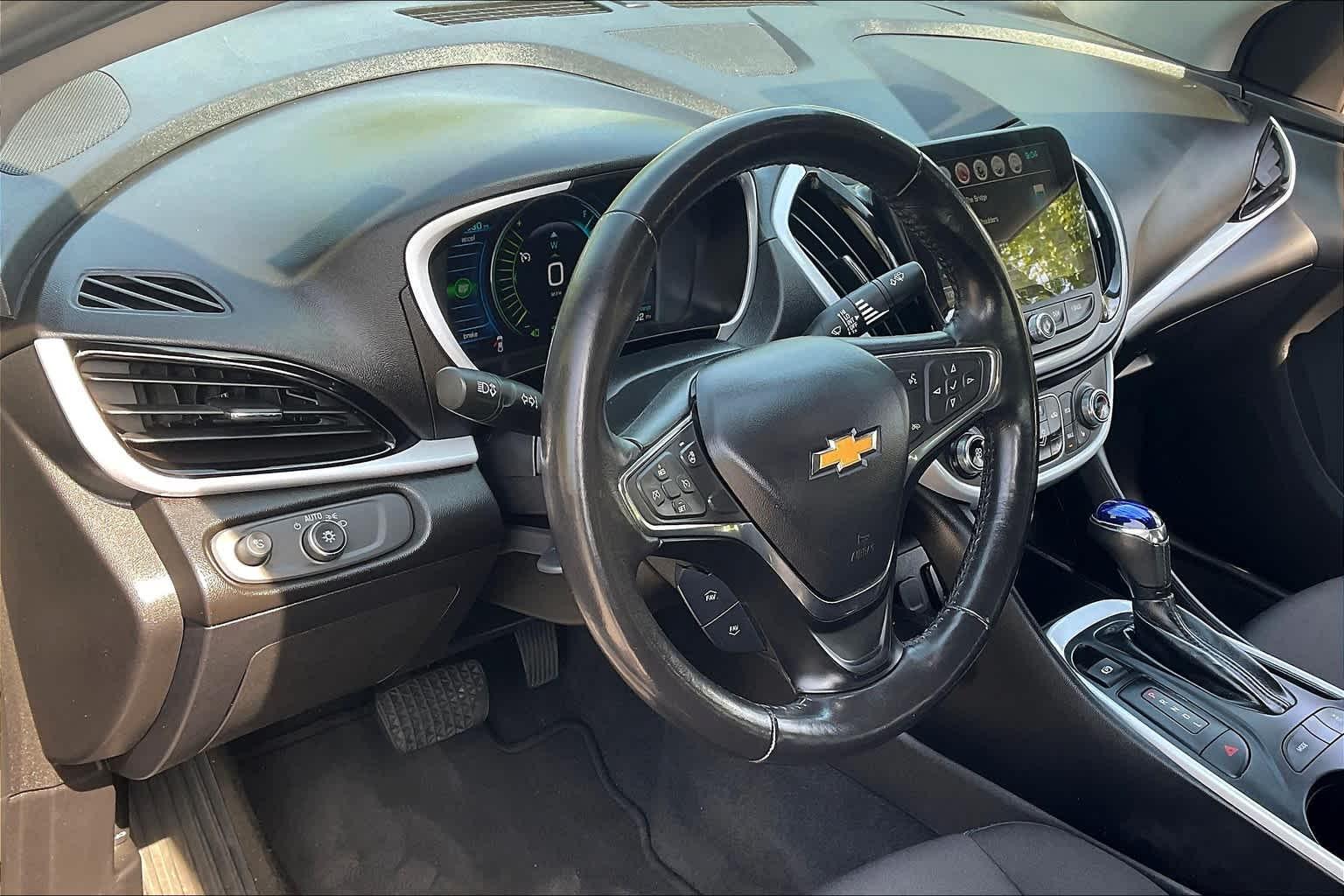 2018 Chevrolet Volt LT - Photo 8