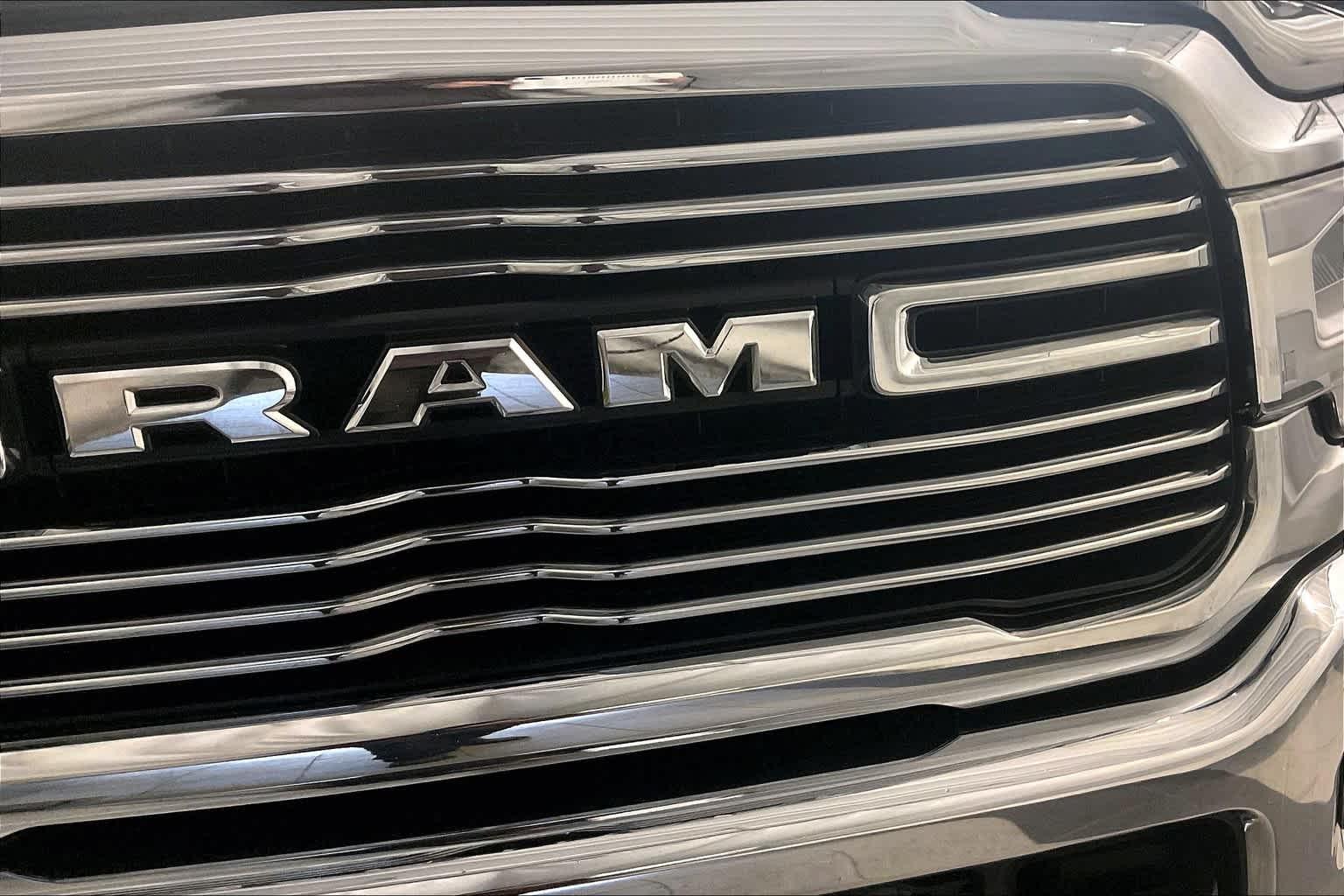 2022 Ram 2500 Laramie 4x4 Crew Cab 64 Box - Photo 31