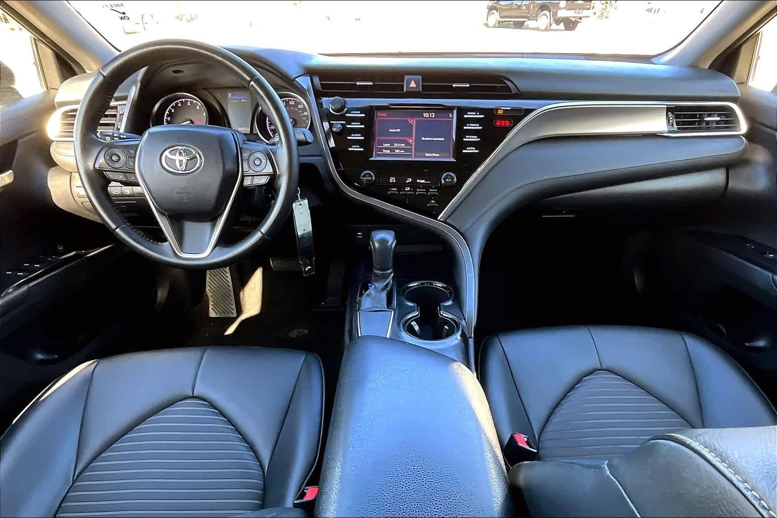 2018 Toyota Camry SE - Photo 21