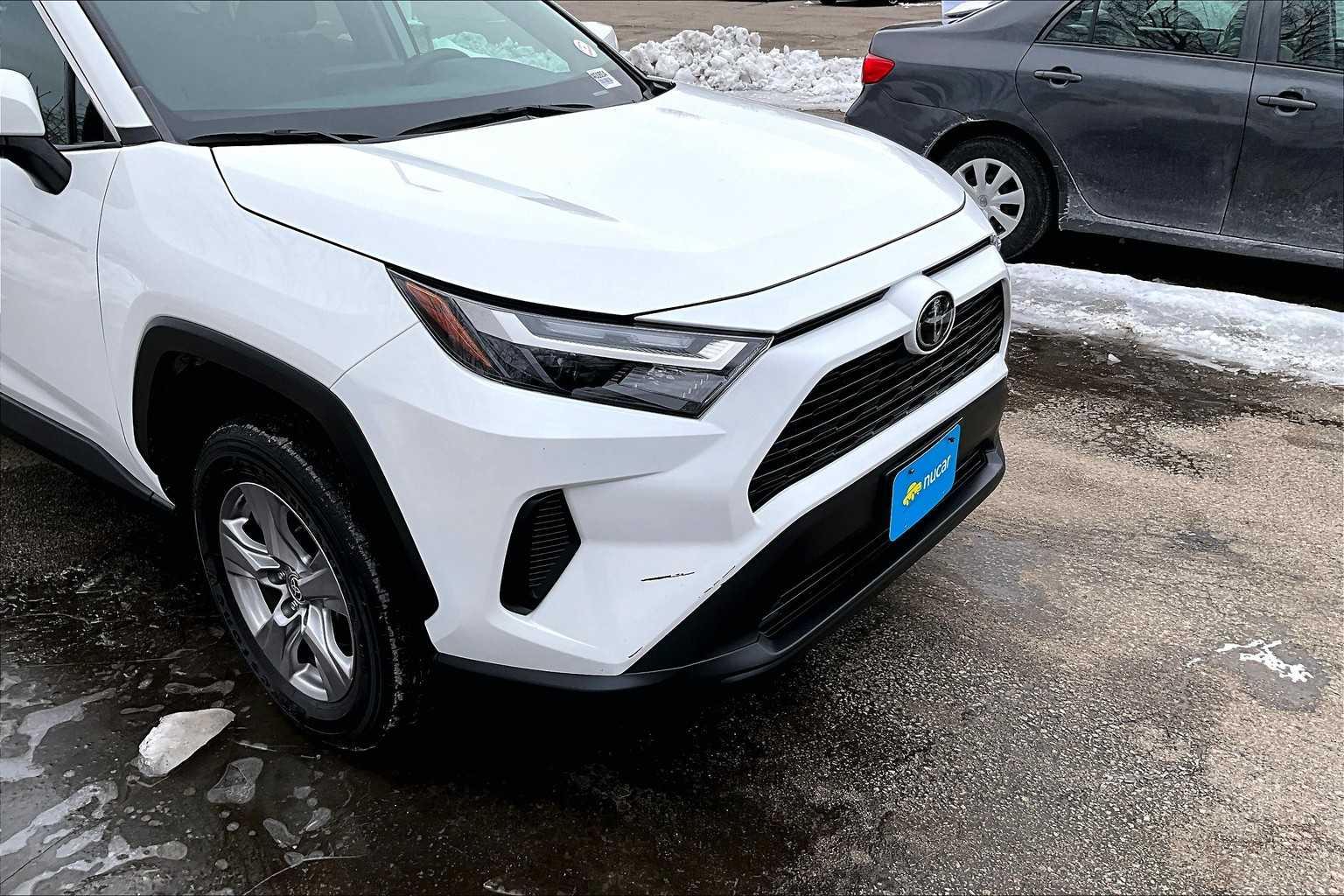 2023 Toyota RAV4 XLE - Photo 5