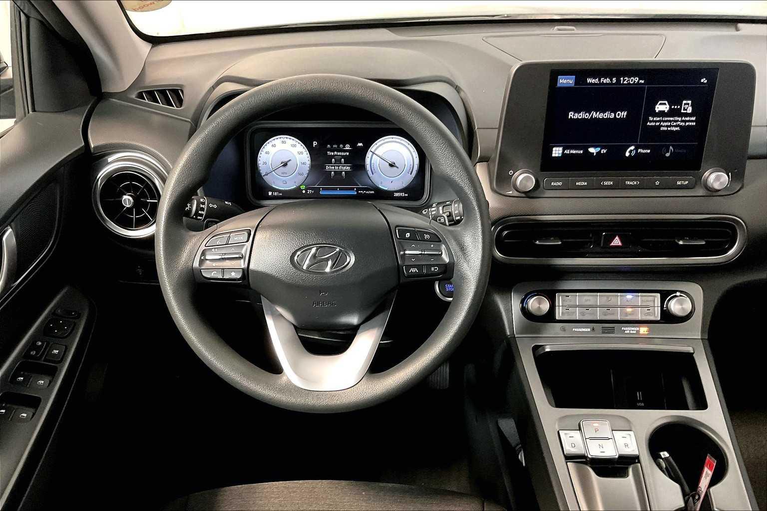 2023 Hyundai Kona Electric SE - Photo 17