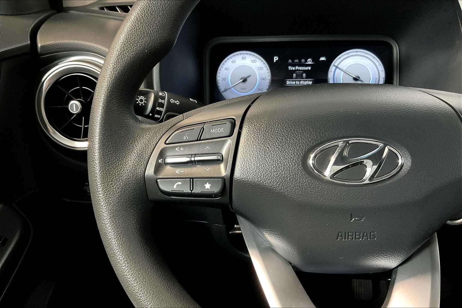 2023 Hyundai Kona Electric SE - Photo 22