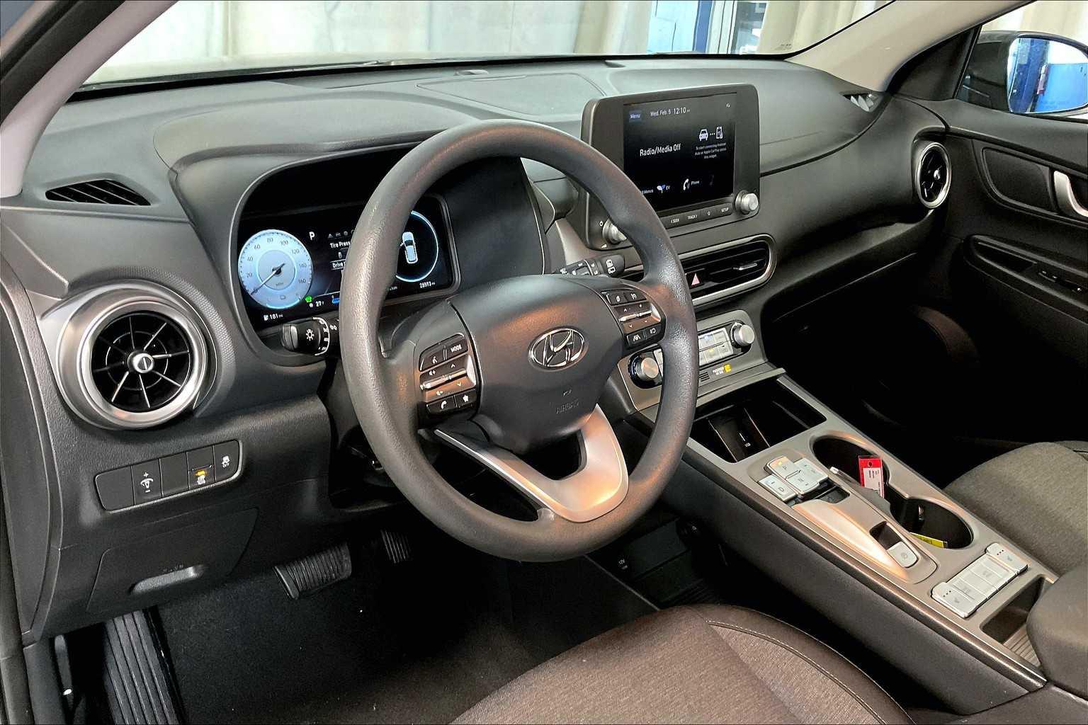 2023 Hyundai Kona Electric SE - Photo 8