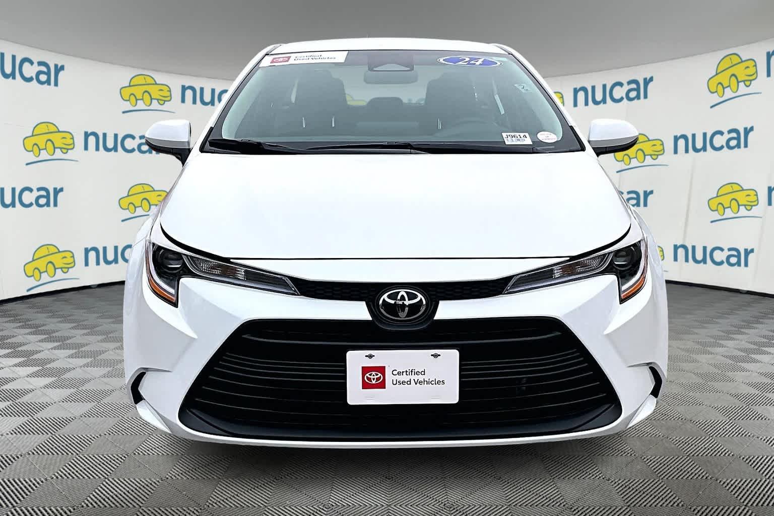 2024 Toyota Corolla LE - Photo 2