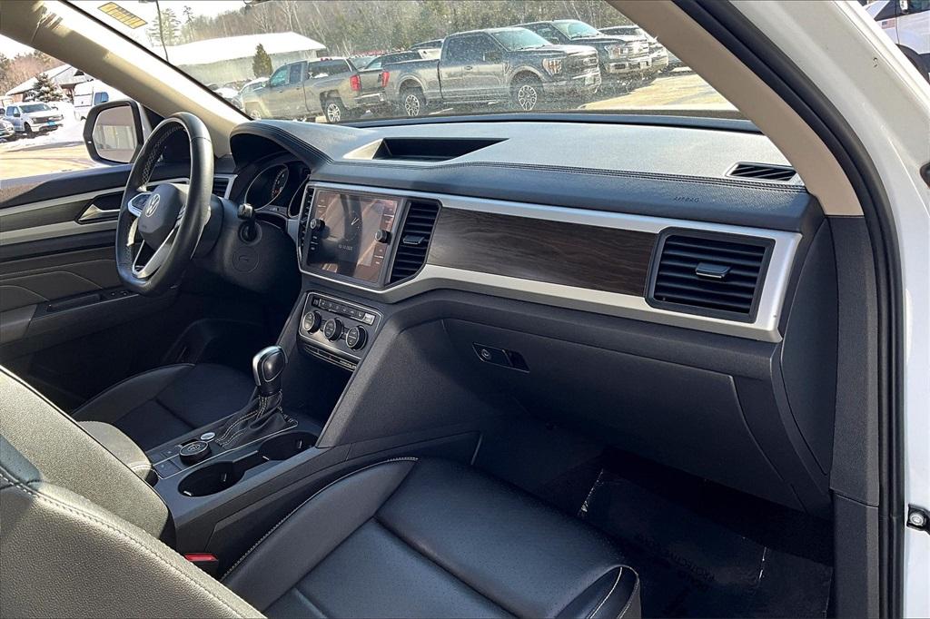 2021 Volkswagen Atlas 3.6L V6 SE w/Technology - Photo 14