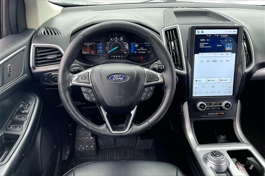 2022 Ford Edge SEL - Photo 16