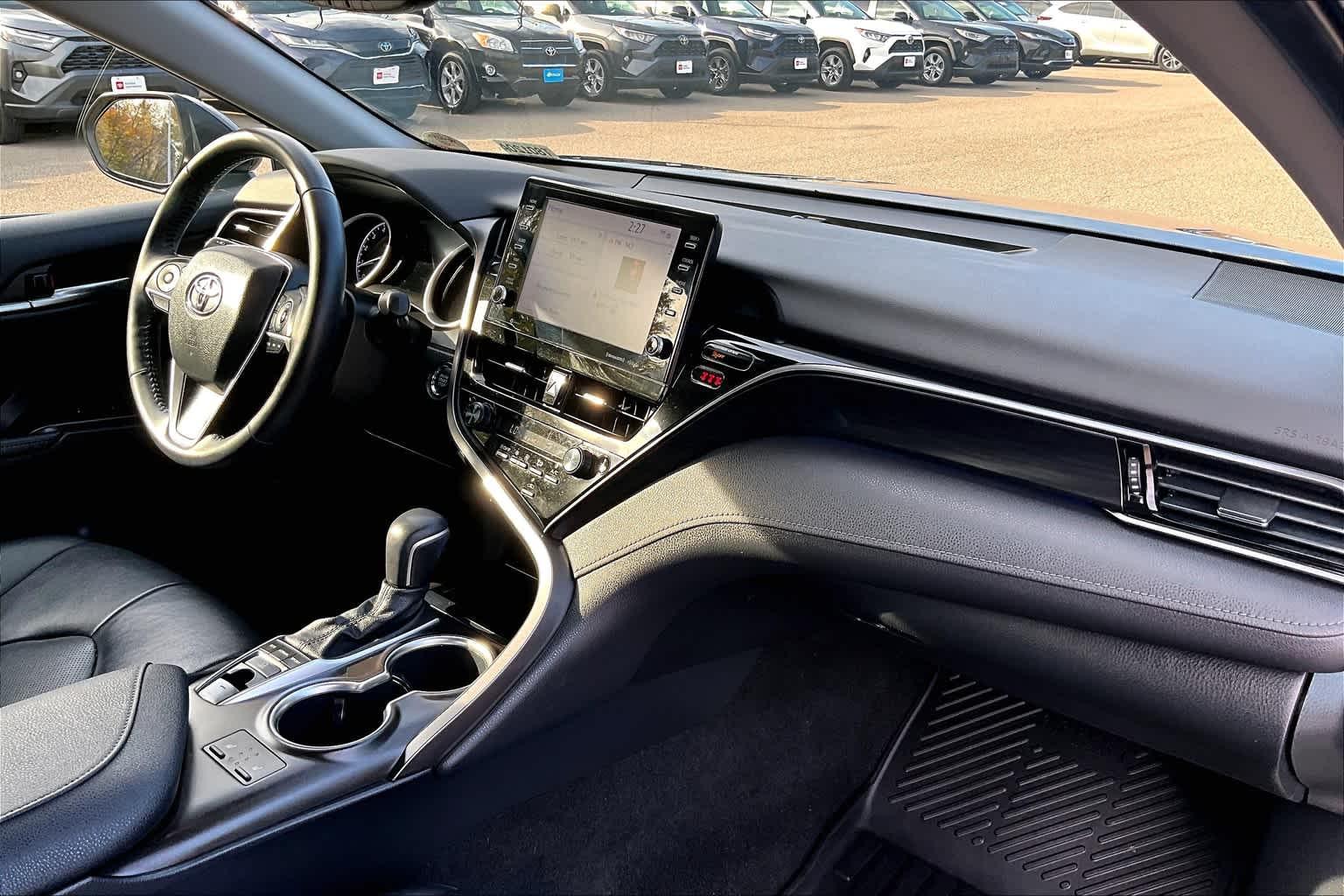 2021 Toyota Camry XLE - Photo 14