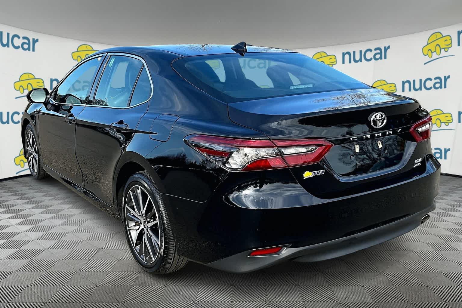 2021 Toyota Camry XLE - Photo 4