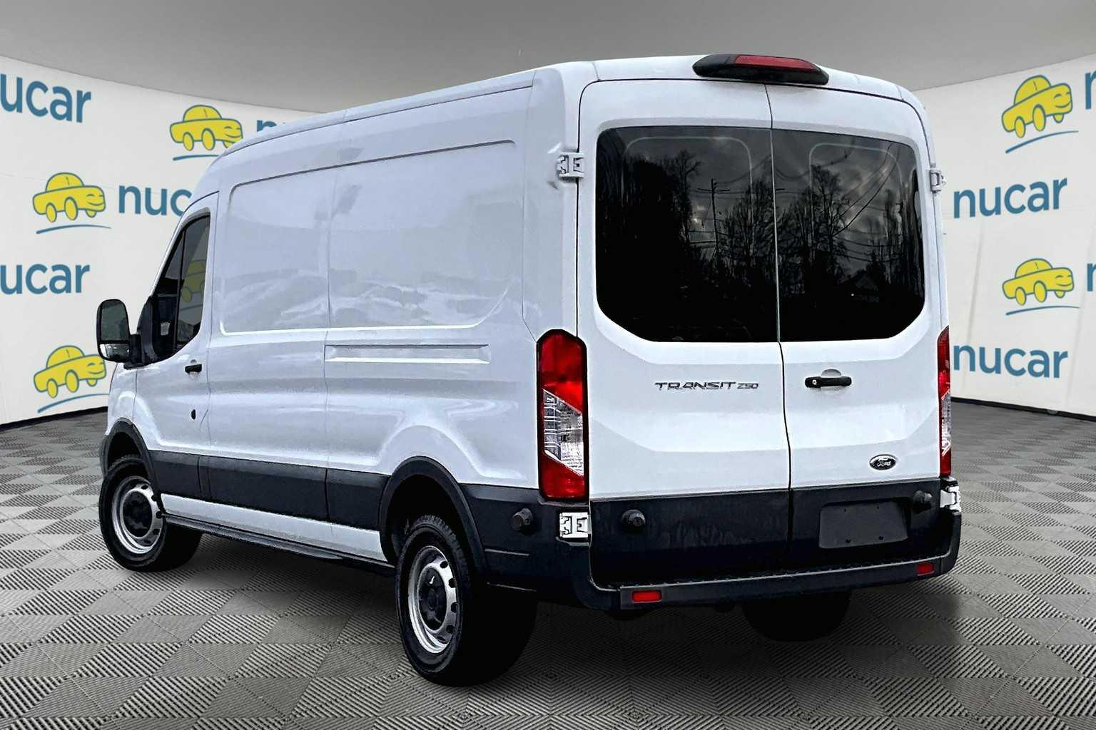 2018 Ford Transit  - Photo 4