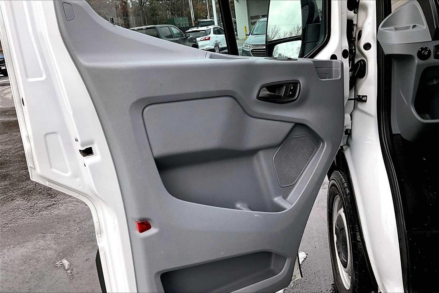 2018 Ford Transit  - Photo 9