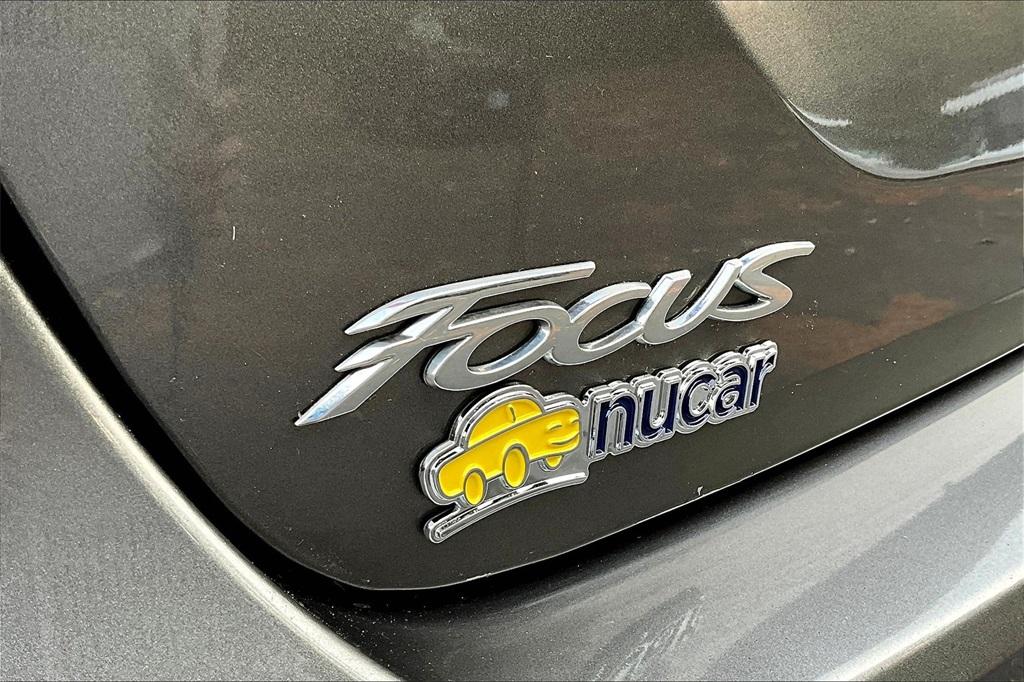 2014 Ford Focus SE - Photo 25