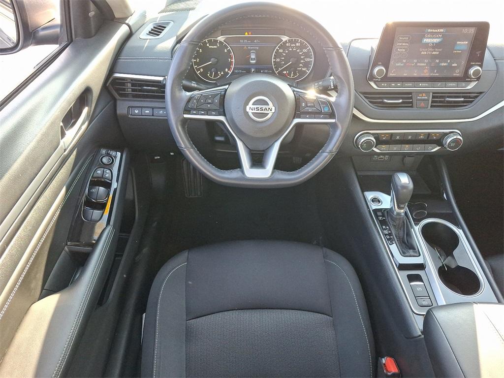 2022 Nissan Altima 2.5 SV - Photo 11