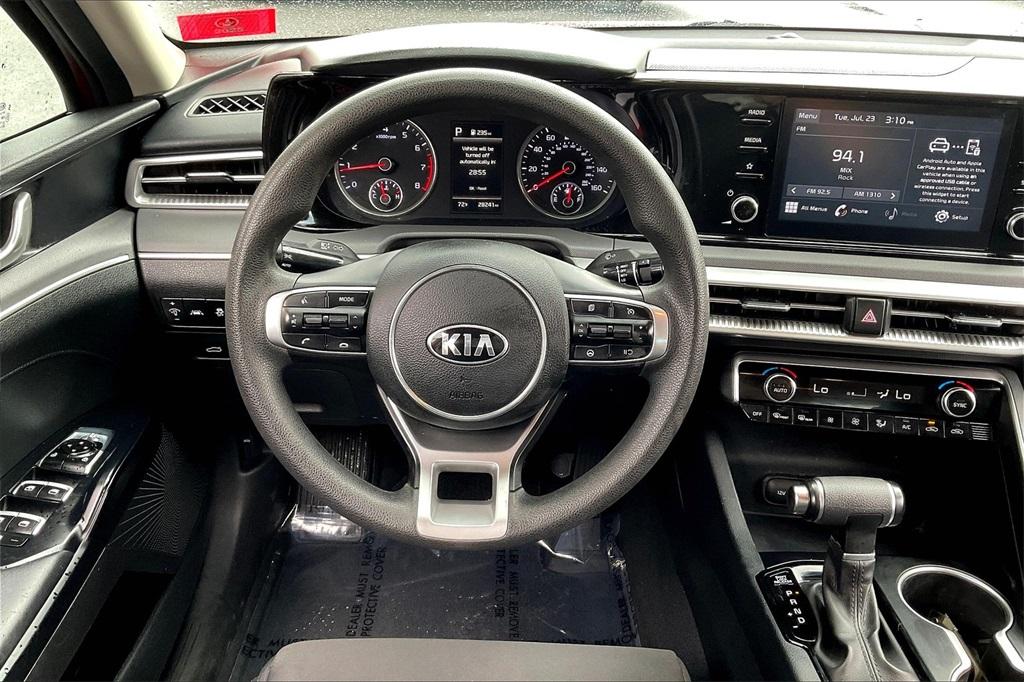 2021 Kia K5 LXS - Photo 17