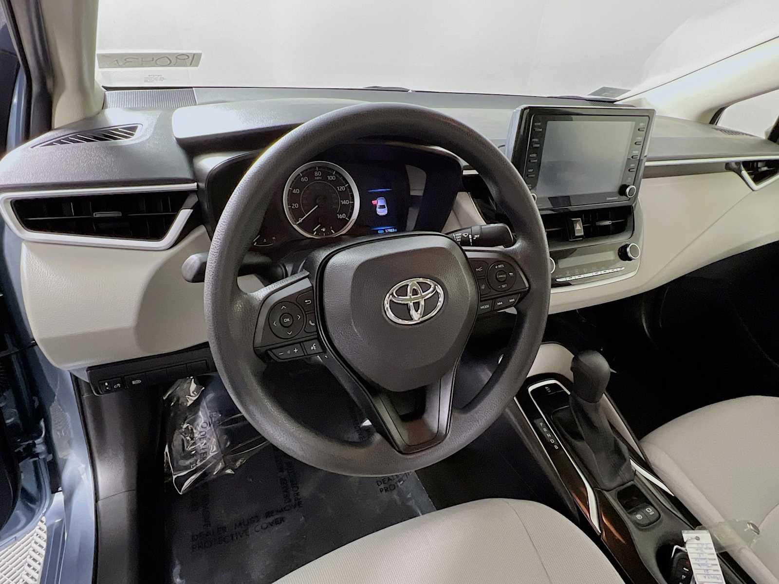 2022 Toyota Corolla LE - Photo 11