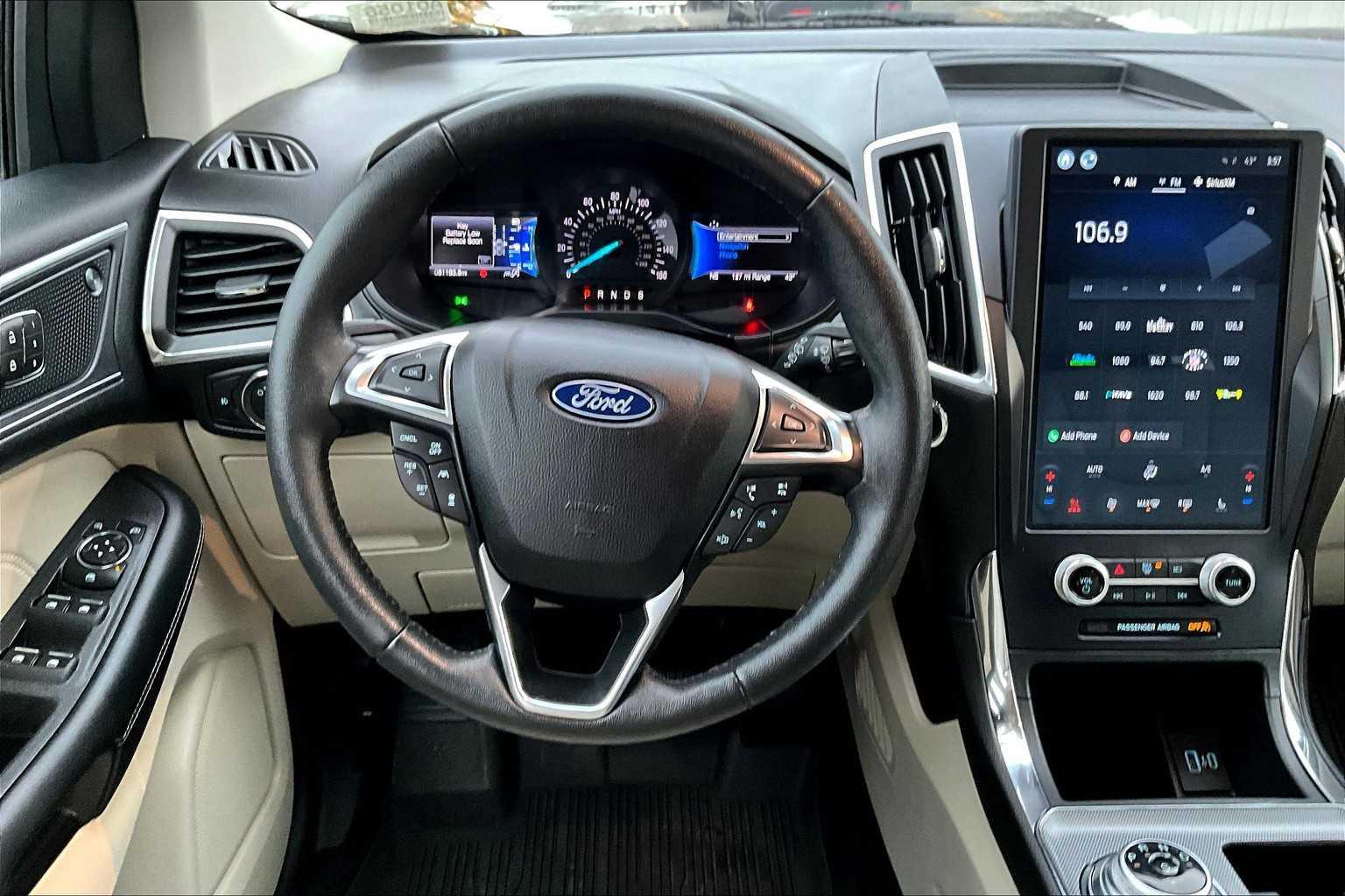 2022 Ford Edge Titanium - Photo 17