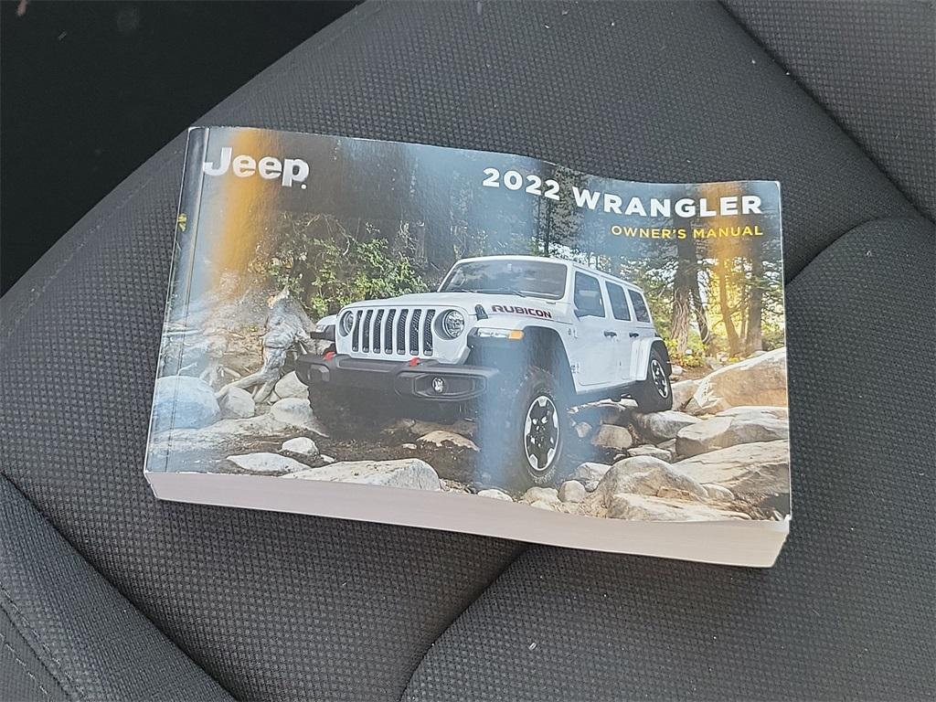 2022 Jeep Wrangler Unlimited Sahara - Photo 24