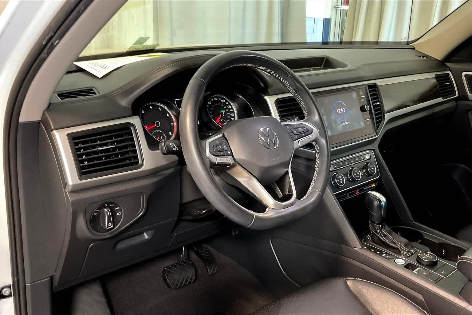 2021 Volkswagen Atlas 3.6L V6 SE w/Technology - Photo 8