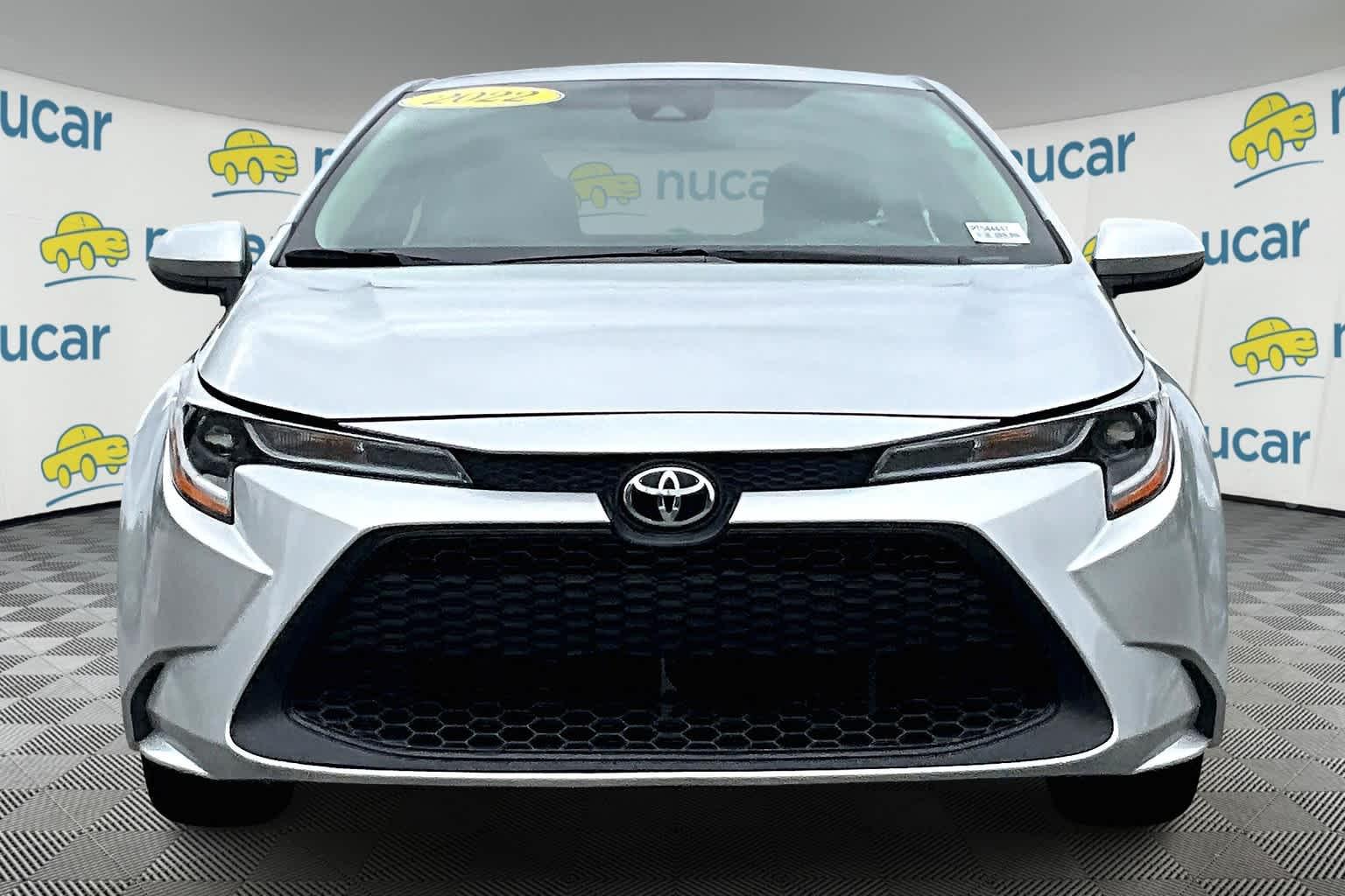 2022 Toyota Corolla LE - Photo 2