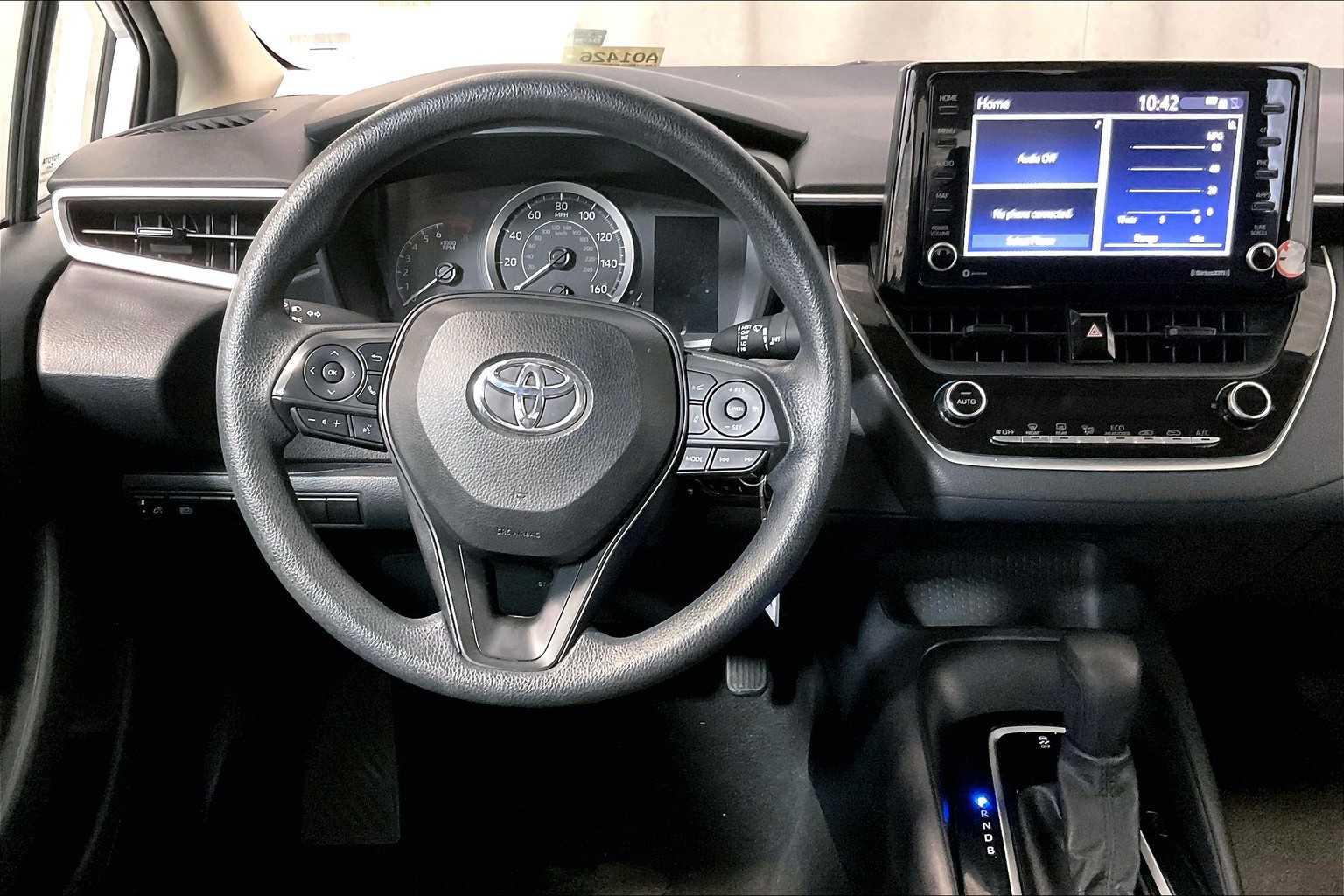 2022 Toyota Corolla LE - Photo 17