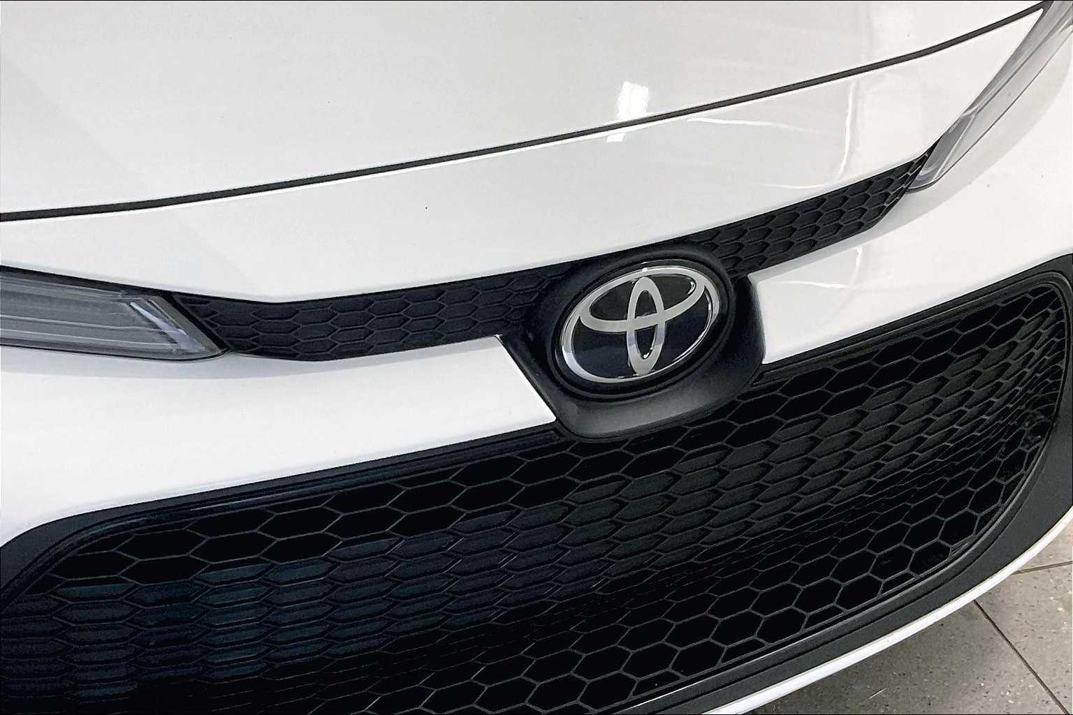 2022 Toyota Corolla LE - Photo 29