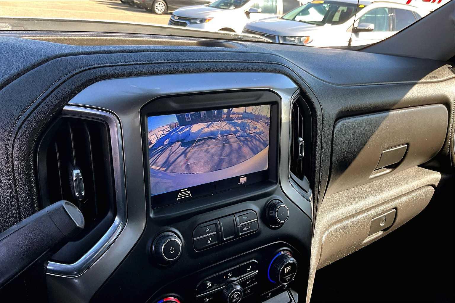 2020 Chevrolet Silverado 1500 LT - Photo 18