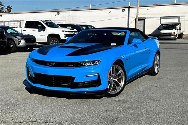 2022 Chevrolet Camaro SS - Photo 2