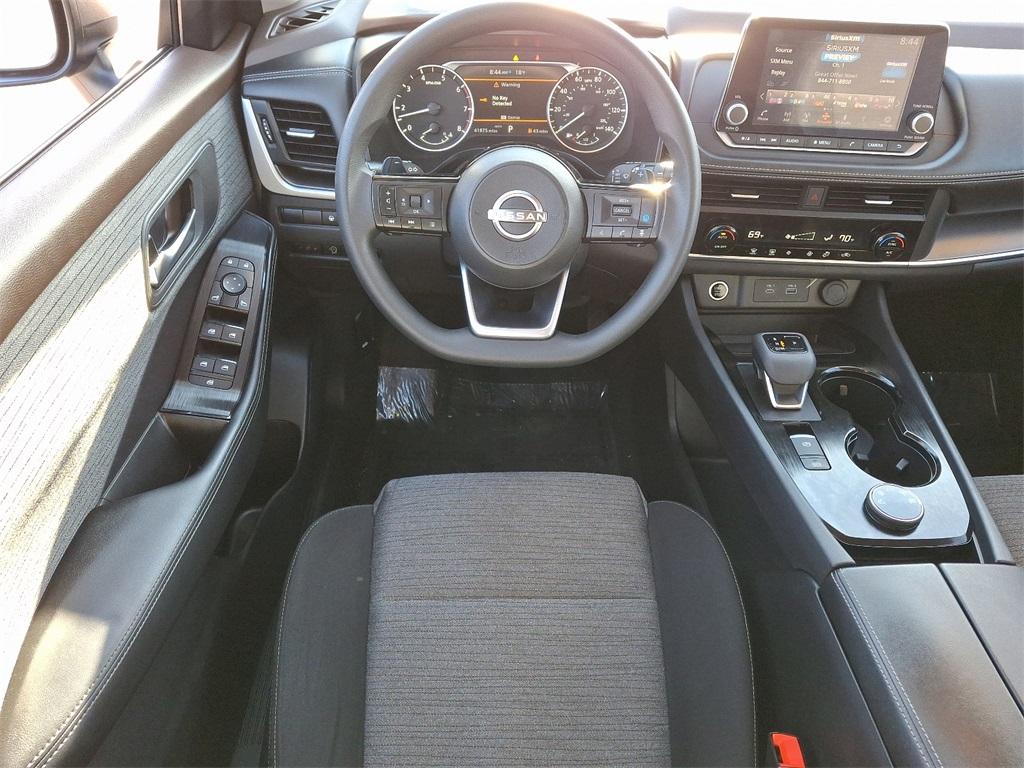 2023 Nissan Rogue SV - Photo 11