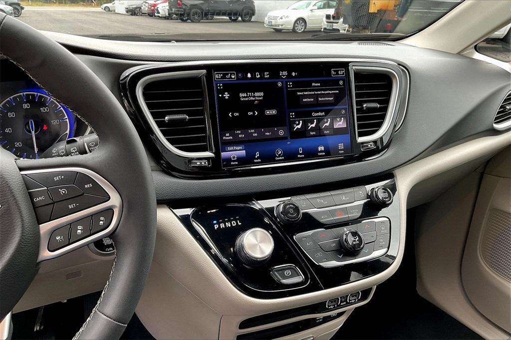 2022 Chrysler Pacifica Touring L - Photo 19