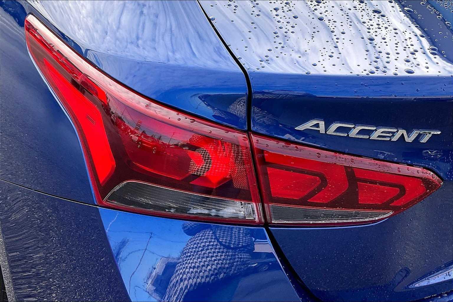 2022 Hyundai Accent SEL - Photo 33