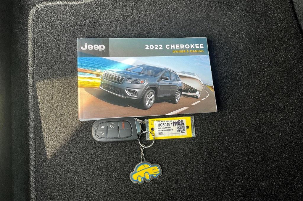 2022 Jeep Cherokee Latitude Lux - Photo 31