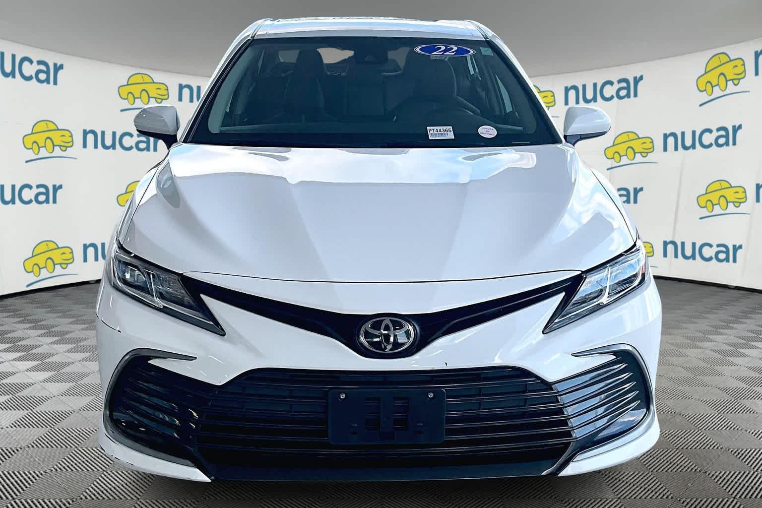 2022 Toyota Camry LE - Photo 2