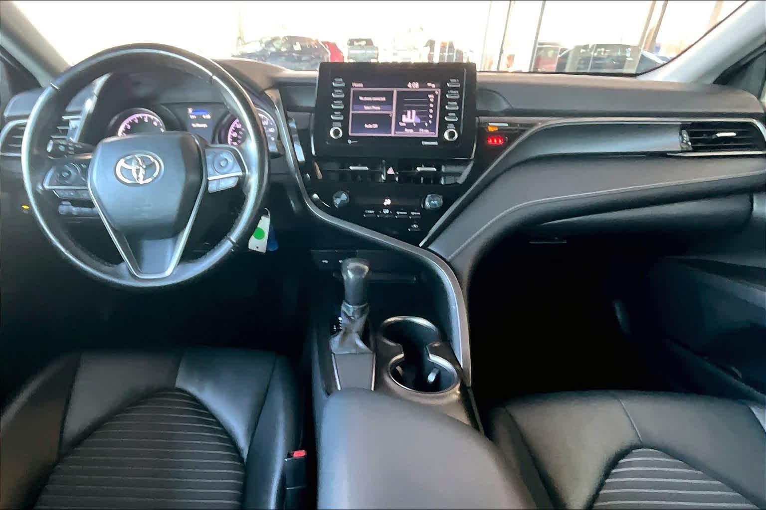 2021 Toyota Camry SE - Photo 21