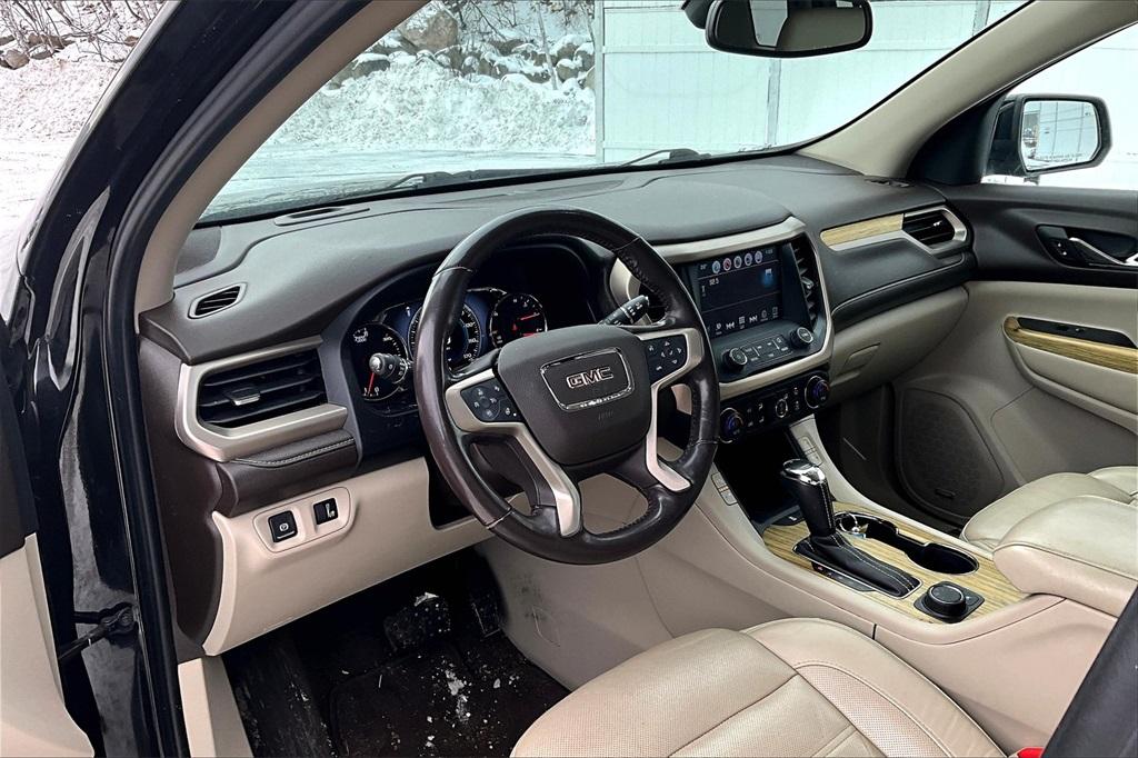 2019 GMC Acadia Denali - Photo 8