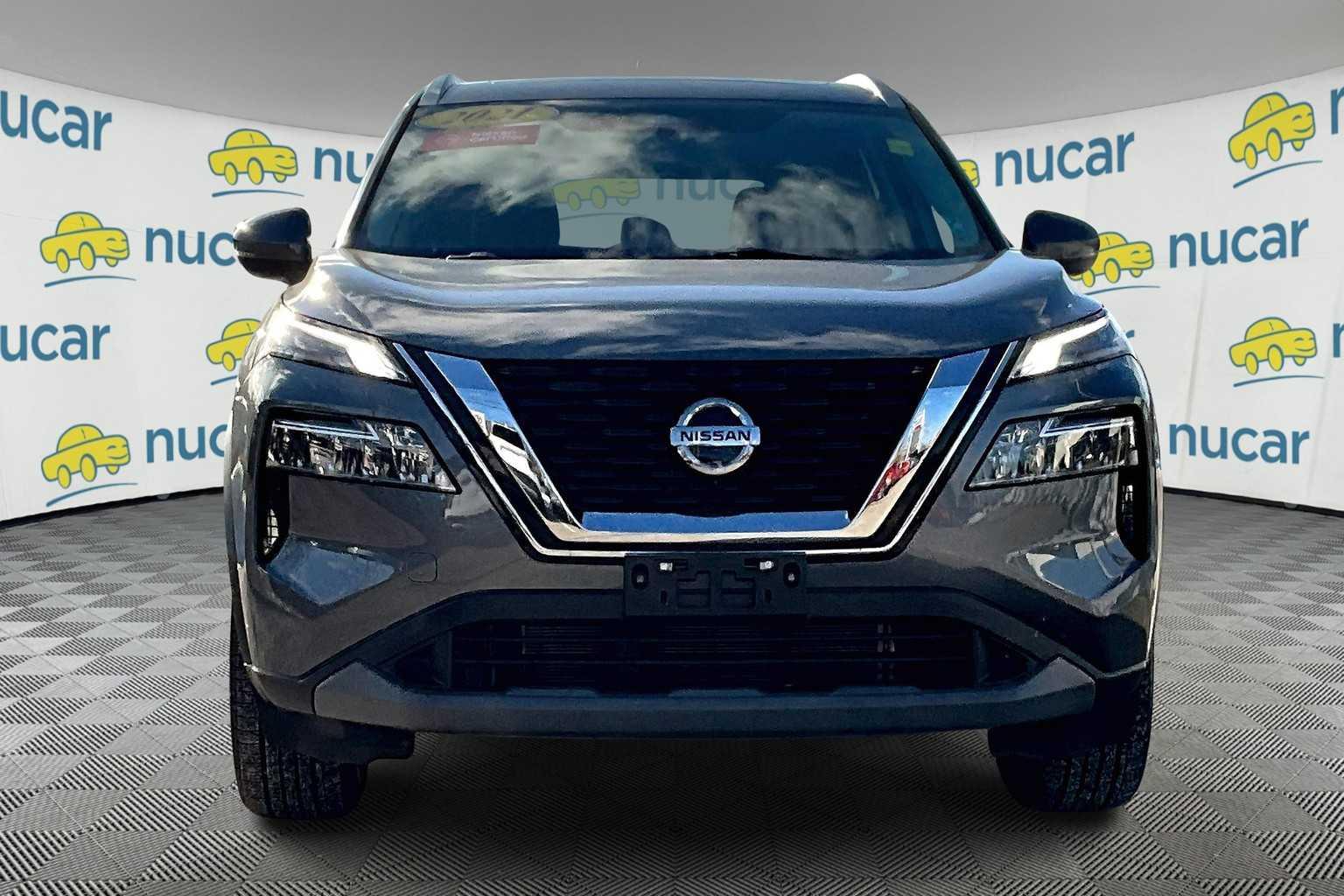 2021 Nissan Rogue SV - Photo 2