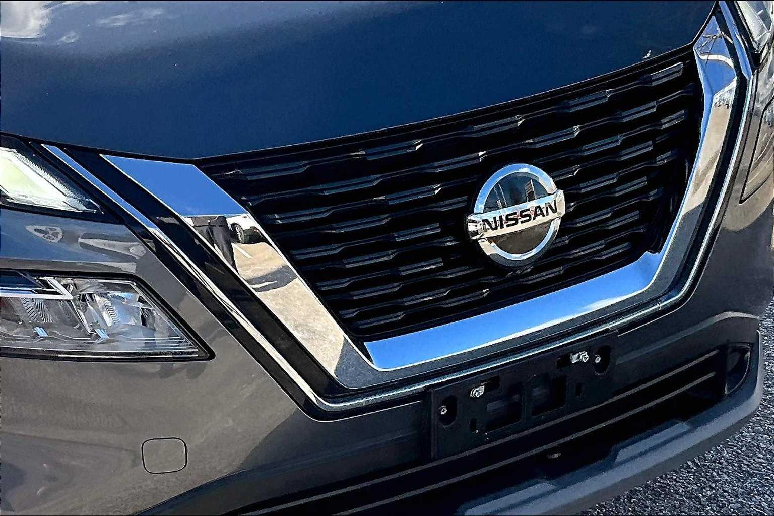 2021 Nissan Rogue SV - Photo 31