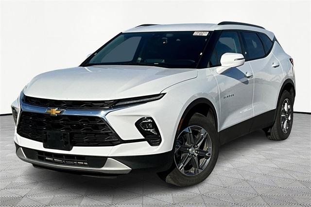 2024 Chevrolet Blazer LT - Photo 3