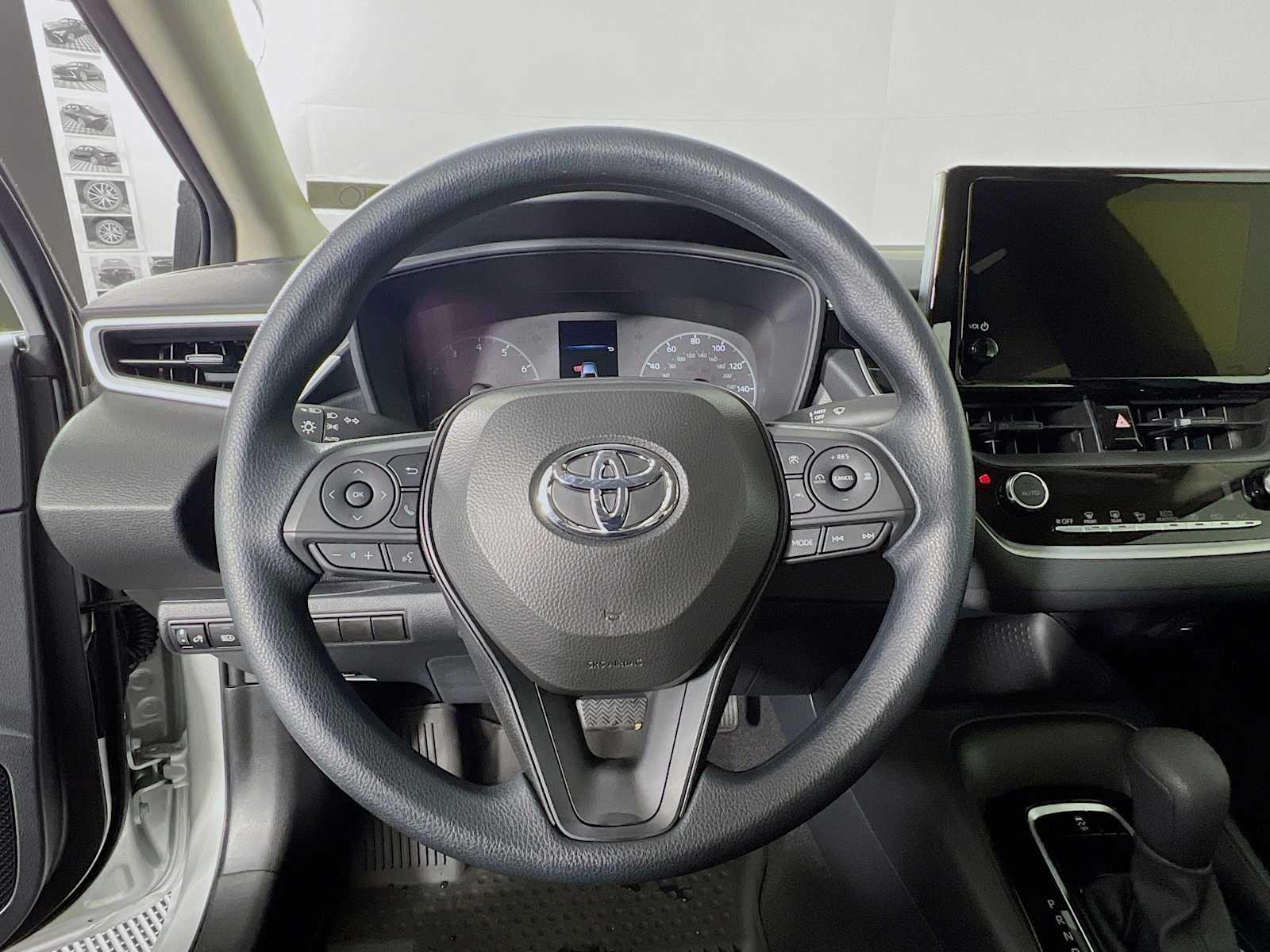 2024 Toyota Corolla LE - Photo 7