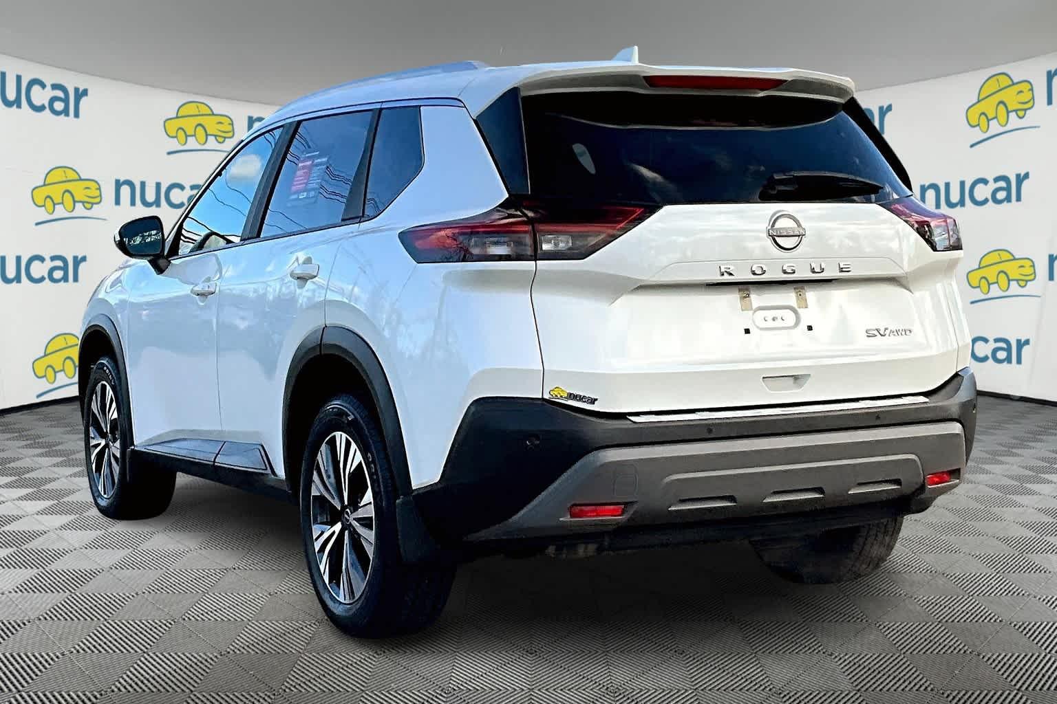 2023 Nissan Rogue SV - Photo 4