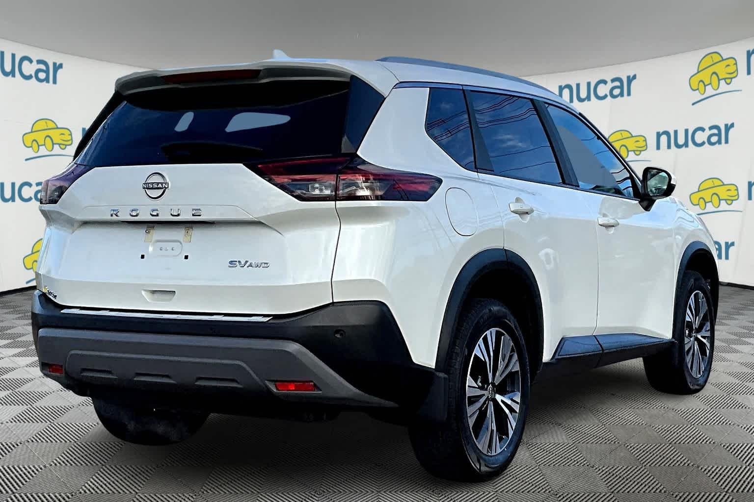 2023 Nissan Rogue SV - Photo 6