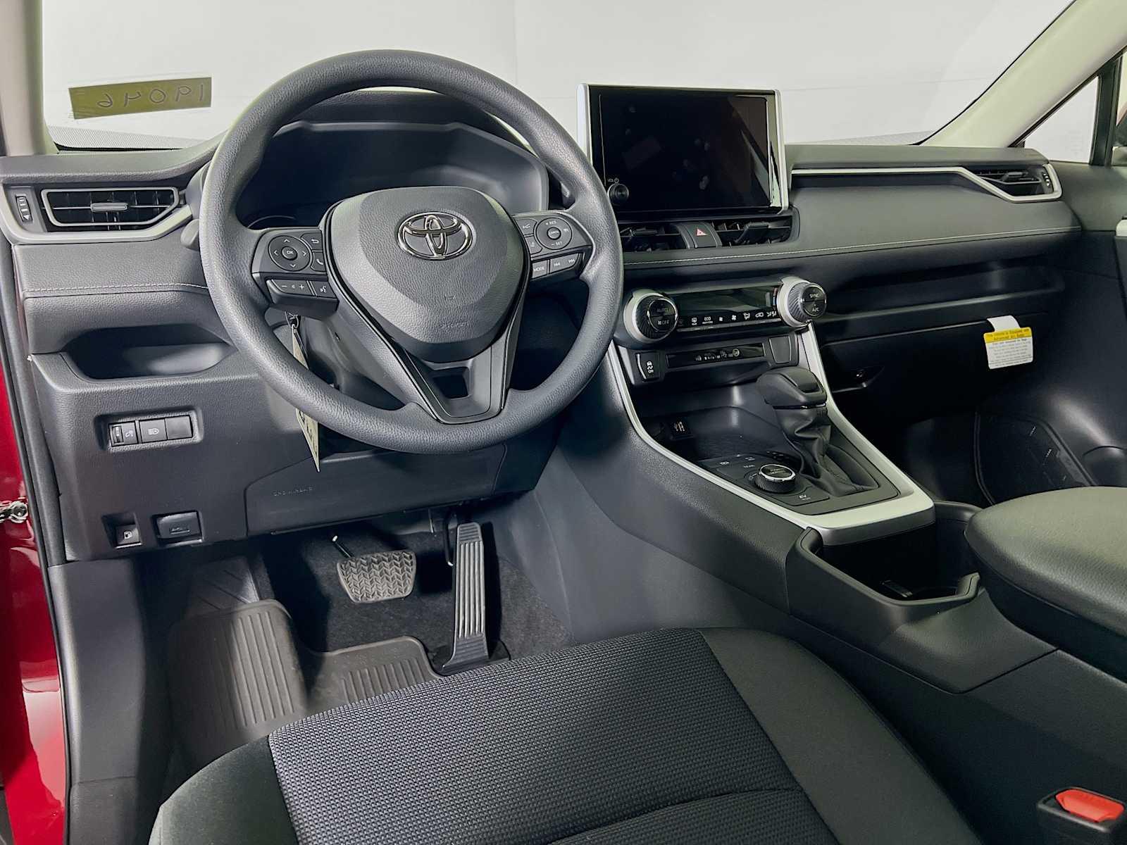 2025 Toyota RAV4 Hybrid LE - Photo 6