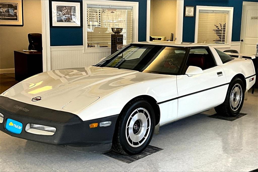 1984 Chevrolet Corvette Base - Photo 3