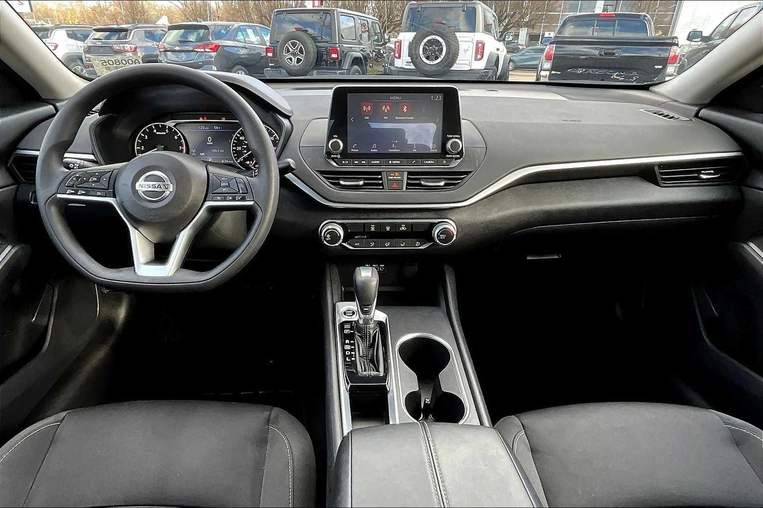 2022 Nissan Altima 2.5 SV - Photo 21