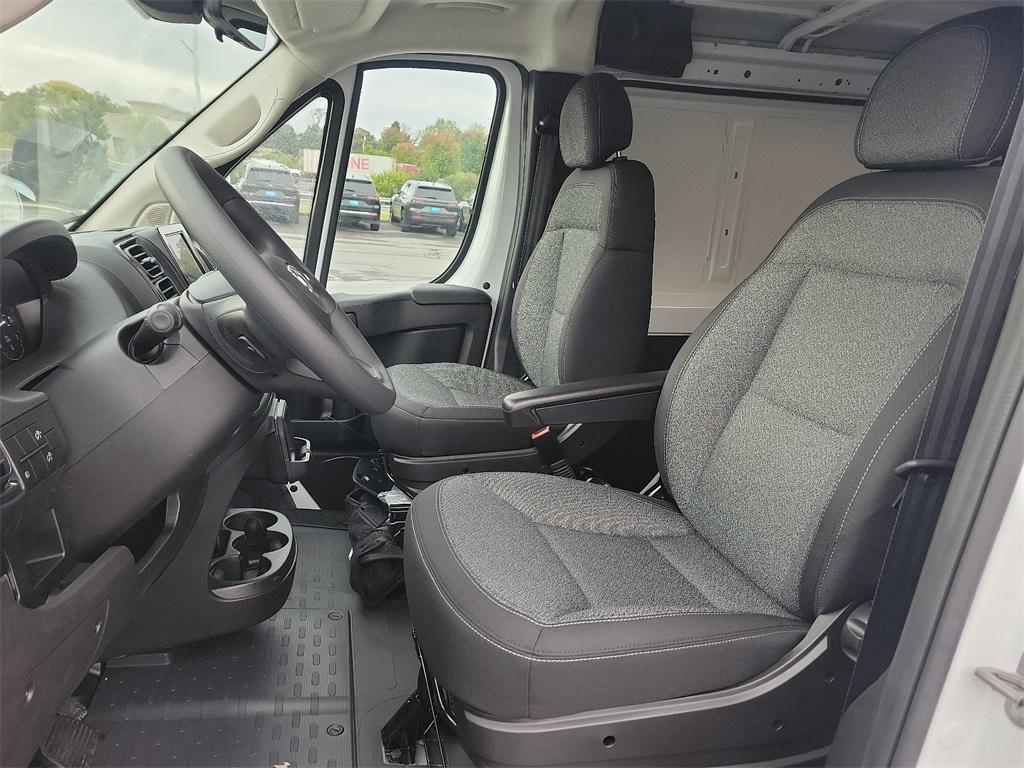 2024 Ram ProMaster 1500 Low Roof - Photo 9