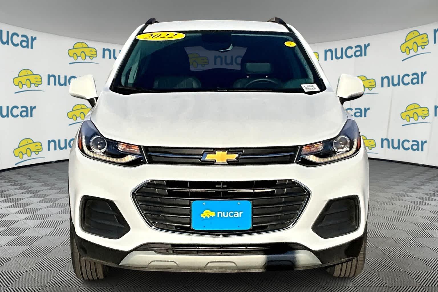 2022 Chevrolet Trax LT - Photo 2