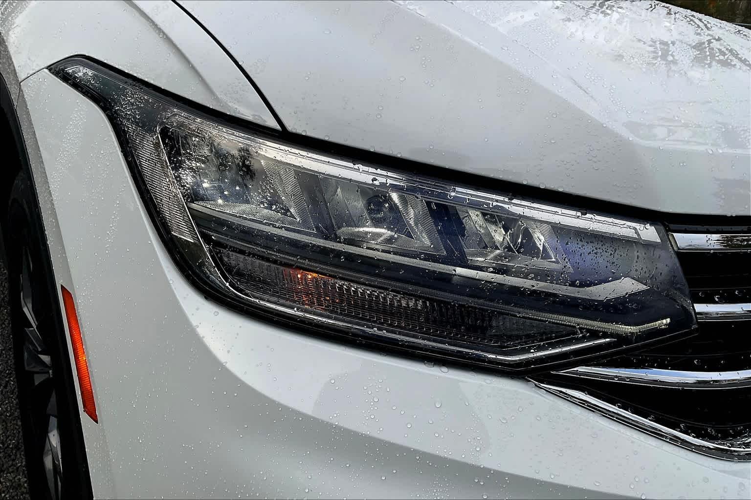 2022 Volkswagen Tiguan SE - Photo 27