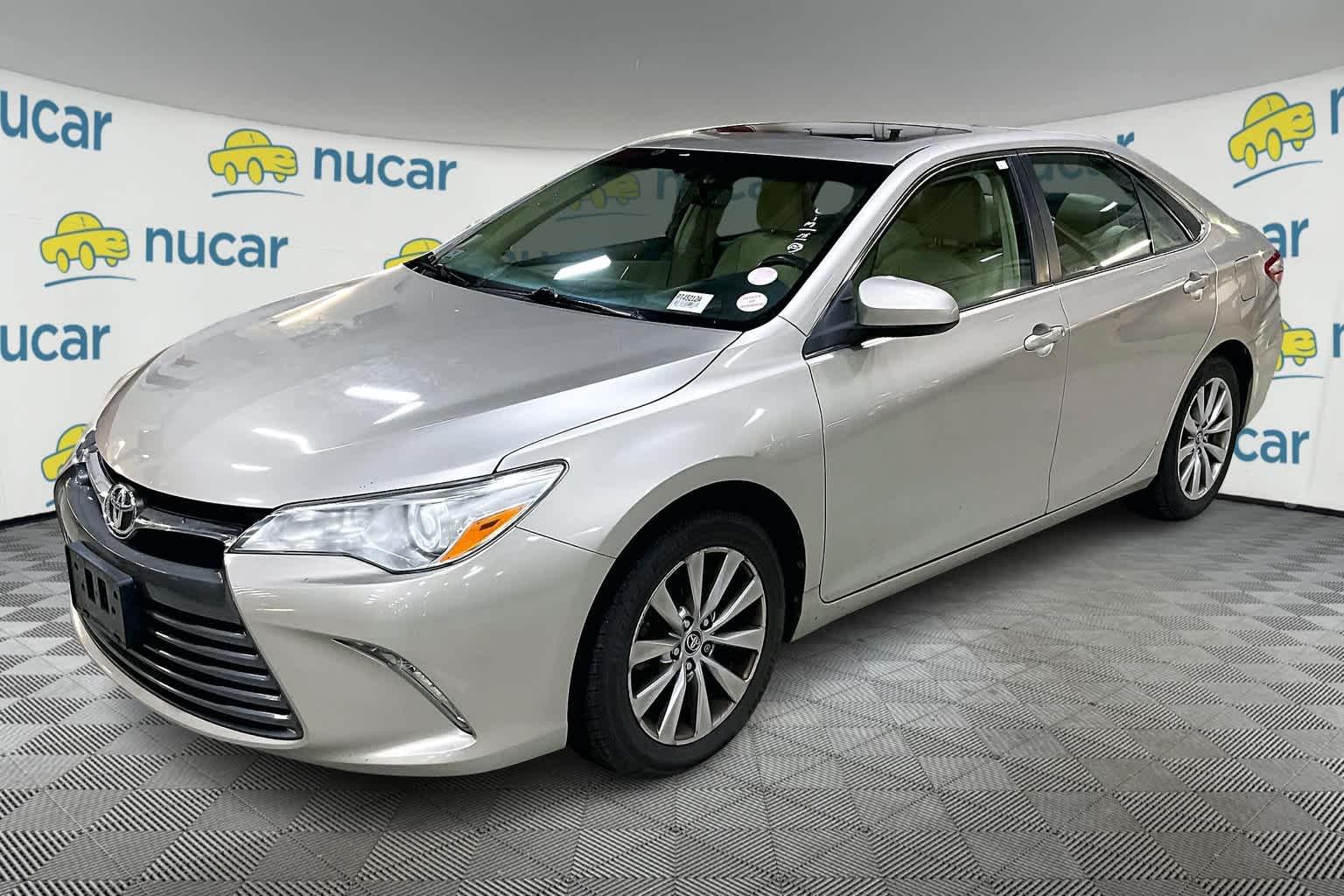 2016 Toyota Camry XLE - Photo 3