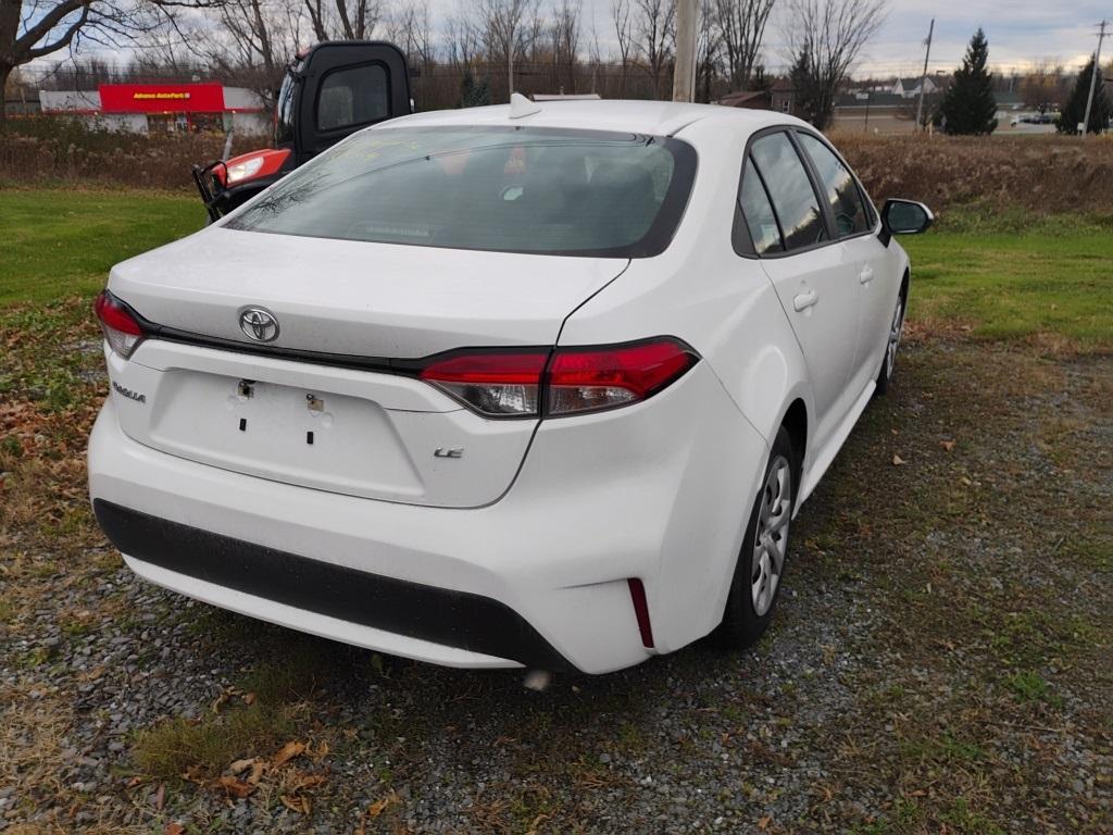 2021 Toyota Corolla LE - Photo 5